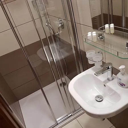 Grohmann 리포바 라즈네